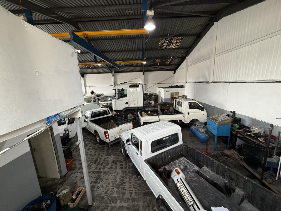 Commercial Property for Sale in Parow East Western Cape